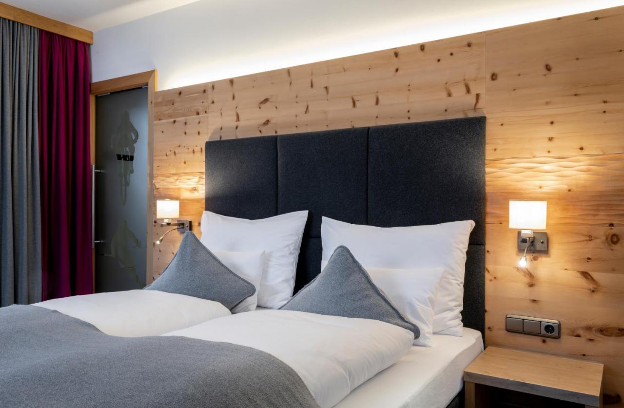 Hotel & Bike Wiesenegg 4*