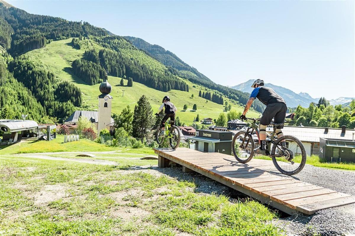 Hotel & Bike Wiesenegg Saalbach-Hinterglemm