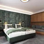 Ski & Bike Hotel Wiesenegg