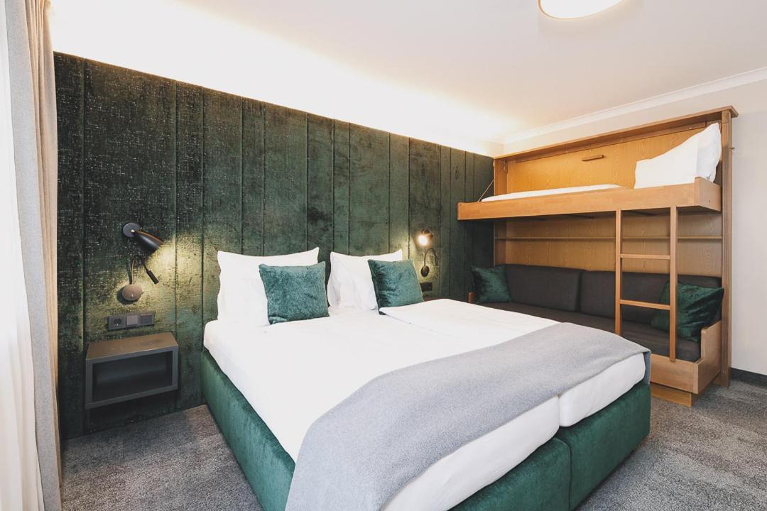 Ski&bike Wiesenegg Hotel 4*